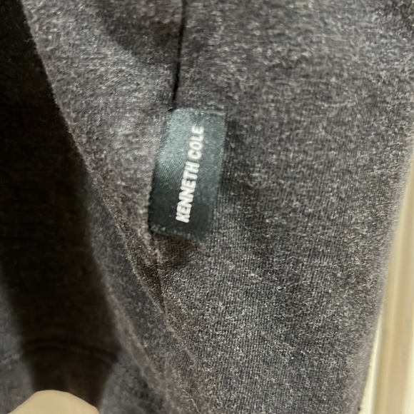 Kenneth Cole T-shirt - Picture 2 of 4